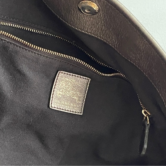 Lawrence Metallic XL Tote - Picture 7 of 16